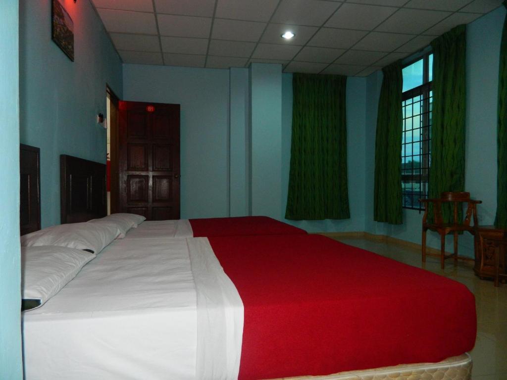 River Side Hotel Mersing Room photo