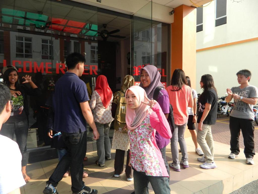 River Side Hotel Mersing Exterior photo