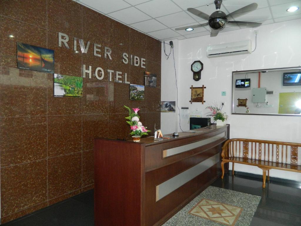 River Side Hotel Mersing Exterior photo