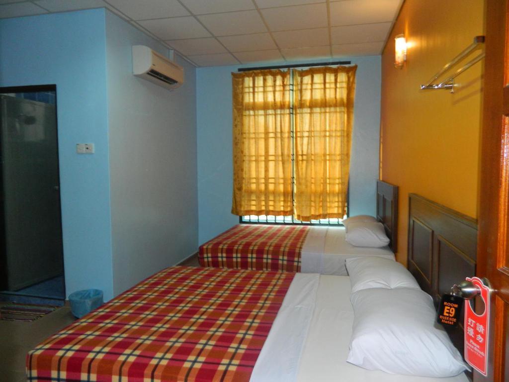 River Side Hotel Mersing Room photo